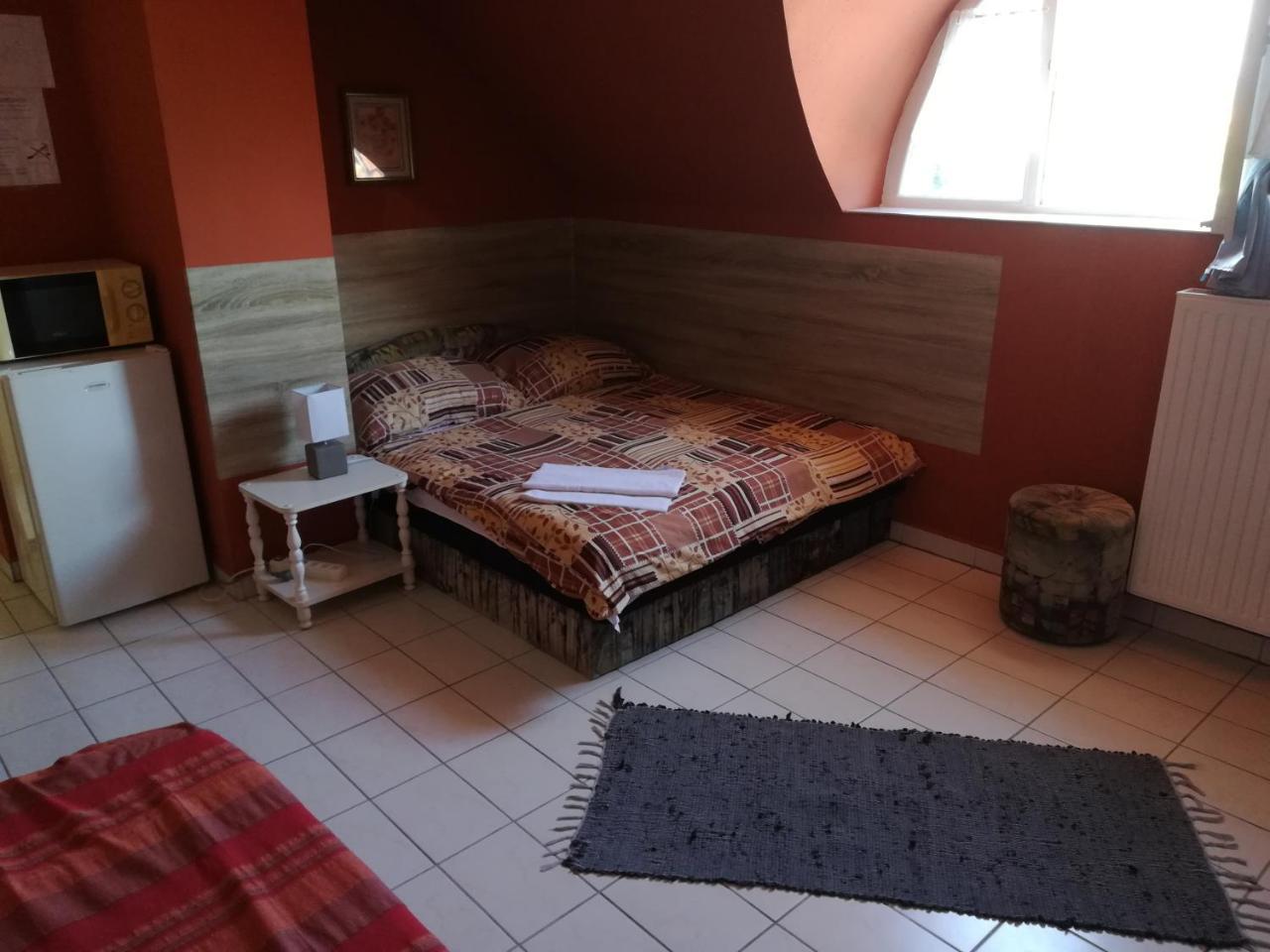 Tarr-Timea Apartmanok كيستاي المظهر الخارجي الصورة